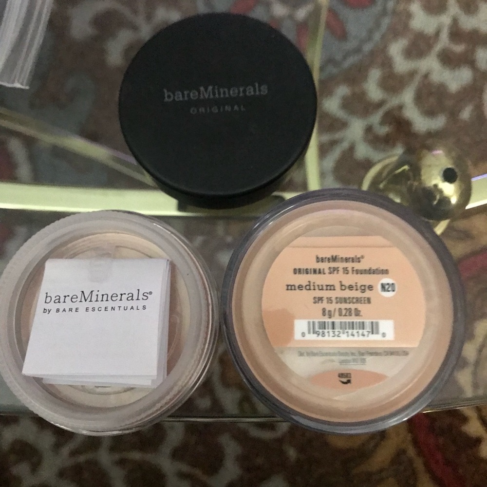BareMinerals  medium beige 8g New/sealed. Each